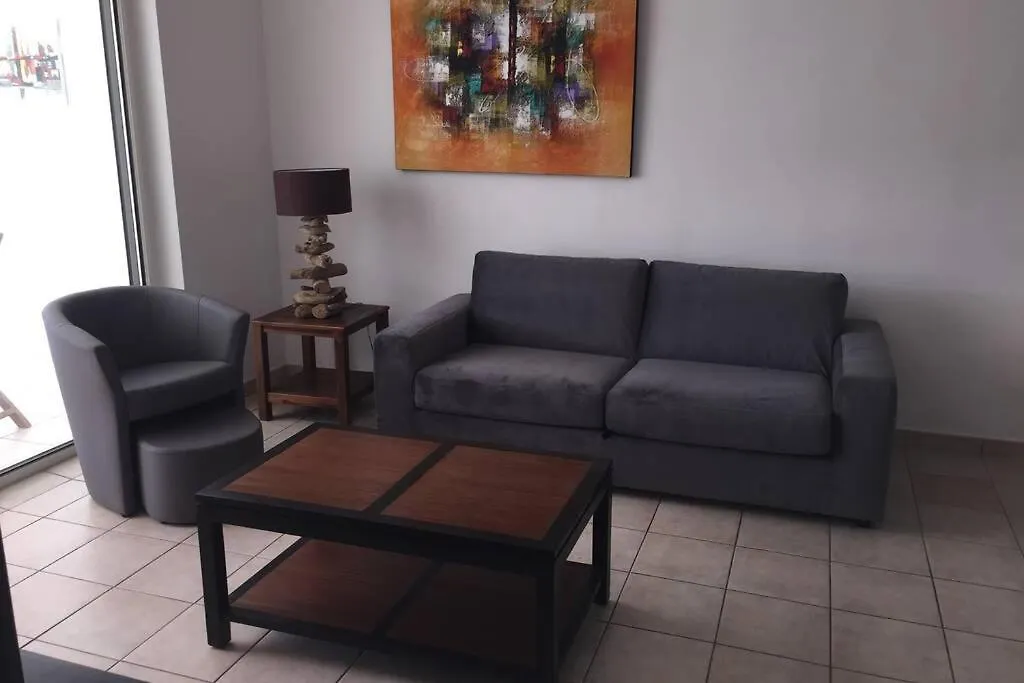 Crystal Alizes, T3 En Rdc Avec Citerne D'Eau Appartement Seze